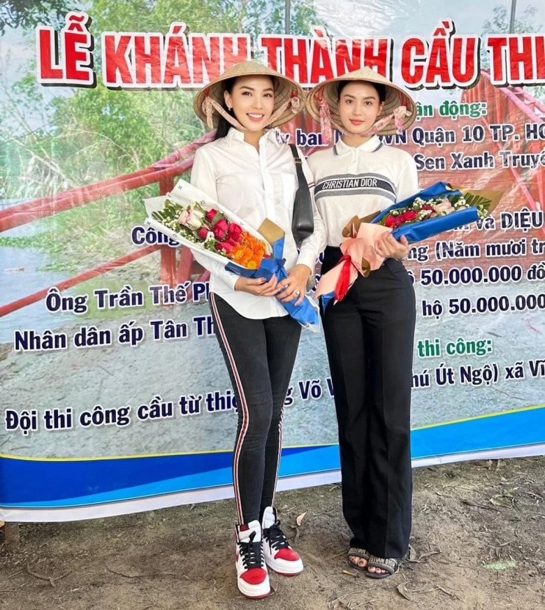 Quỳnh thư - chân dài bị diệp lâm anh nhắc tên là yêu nữ hàng hiệu đi từ thiện đội nón lá cũng sang - 2