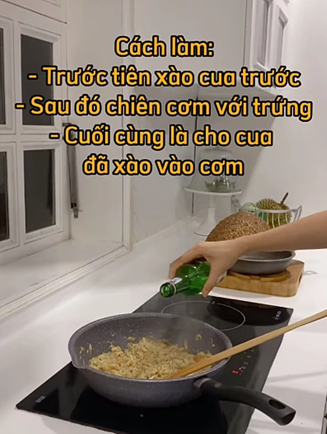 Vợ hoàng bách làm món vét tủ lạnh ngon ngất ngây lúc nấu mẹ chồng phán con cô thì cô chăm con tôi thì tôi chăm - 5