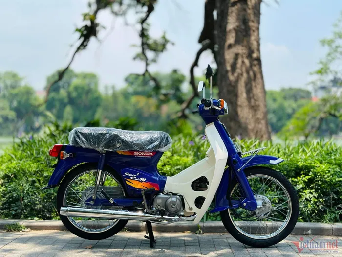 Xe máy honda dd90 1996 màu độc giá 300 triệu đồng ở hà nội - 4