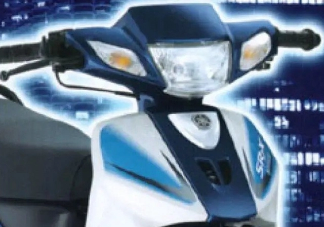 Chi tiết yamaha sr-x đến từ malaysia có kiểu dáng tương đồng với yaz 125 - 1