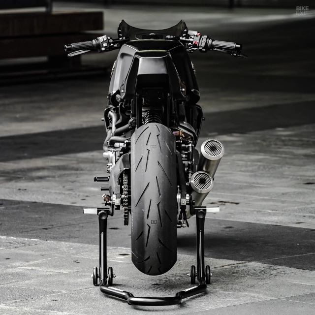 Ducati monster độ cafe racer vô cùng ấn tượng của rough crafts - 9