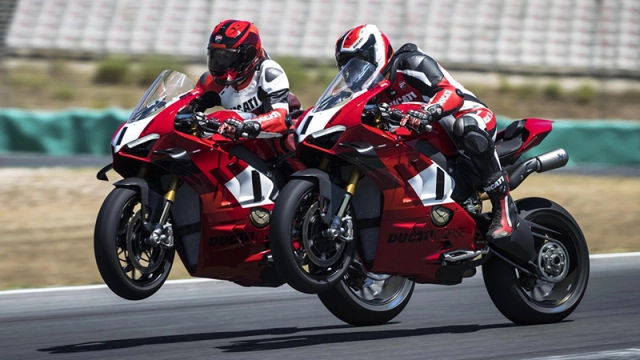 Ducati ra mắt panigale v4 r tại ấn độ với giá gần 2 tỷ đồng - 4