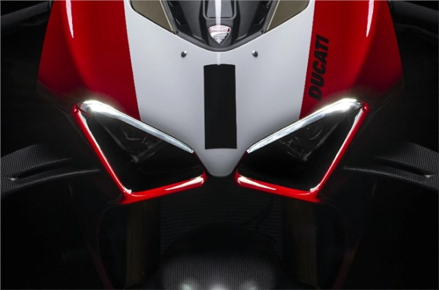 Ducati ra mắt panigale v4 r tại ấn độ với giá gần 2 tỷ đồng - 5