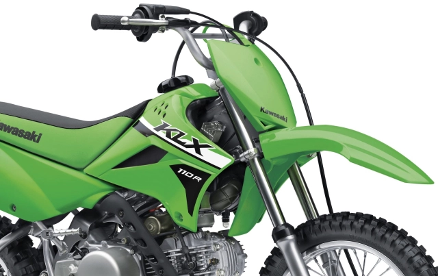 Kawasaki tung ra mẫu xe côn tay 110cc không dành cho số đông - 4