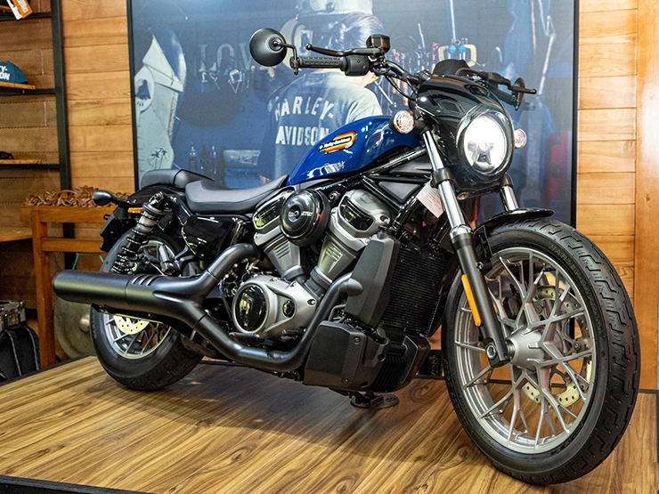 Loạt xe harley-davidson bản kỷ niệm 120 năm đã có mặt tại việt nam - 13