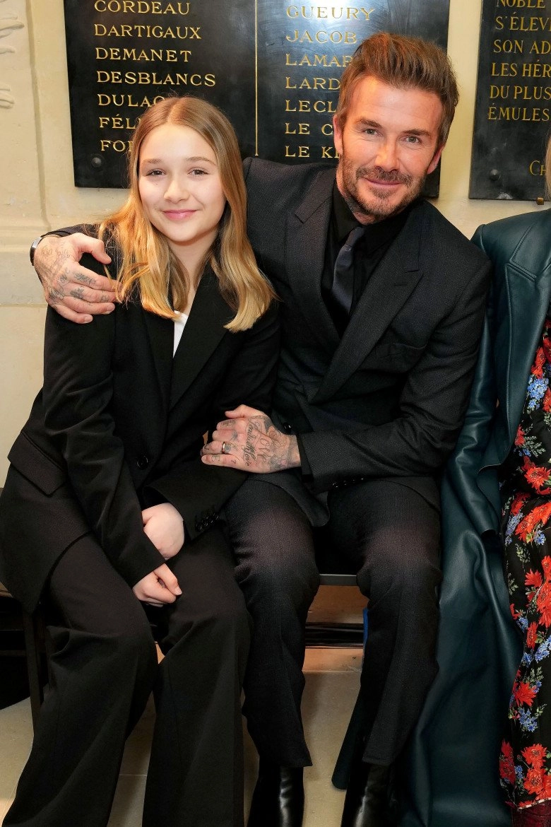 Mẹ cấm trang điểm nhưng harper beckham 12 tuổi đã xăm mình ở vị trí không ai ngờ - 10