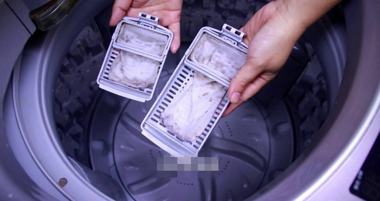 Bên trong máy giặt có một cơ quan nhỏ mỗi tháng mở ra một lần quần áo sạch sẽ thơm tho - 3