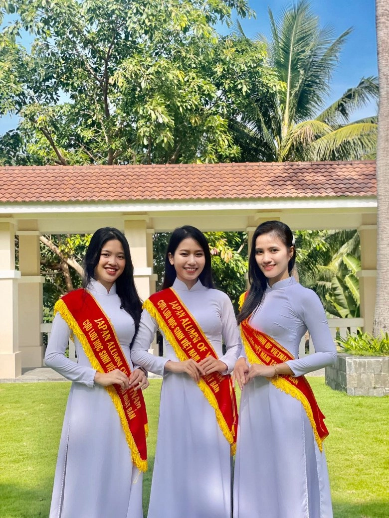 Mặt mộc của top 5 miss grand vietnam 2023 tân hoa hậu đẹp đỉnh á hậu 2 còn mê hơn - 16