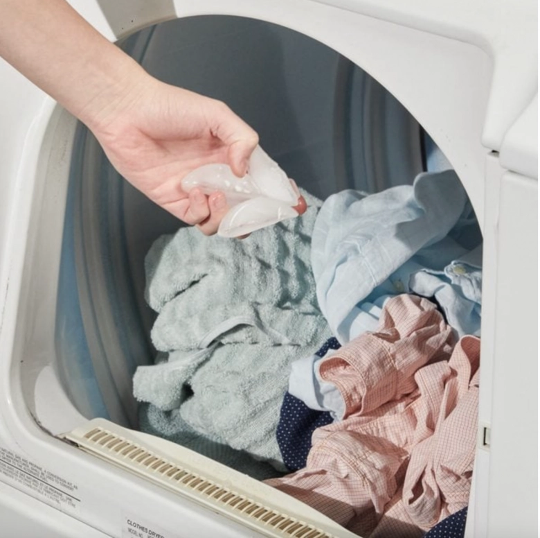 Quần áo giặt xong nhăn nhúm cho thứ 0 đồng này vào máy giặt đảm bảo đồ lấy ra phẳng phiu thơm phức - 2