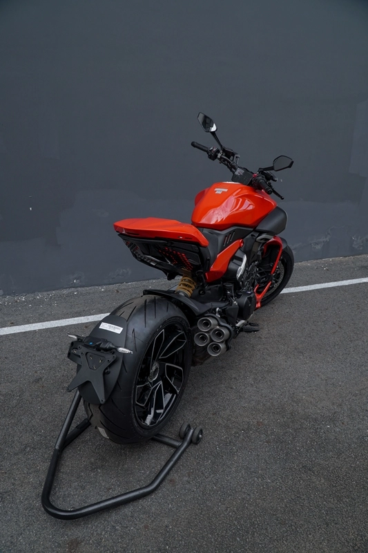 Ducati diavel v4 2023 chính thức ra mắt tại việt nam với giá khoảng 1 tỷ đồng - 14