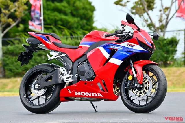 Honda cbr600rr 2024 mới ra mắt chỉ nâng cấp động cơ và giữ nguyên thiết kế - 3