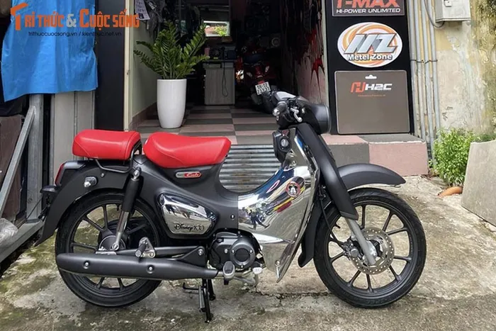 Honda super cub c125 disney về việt nam có giá ngang ô tô - 11