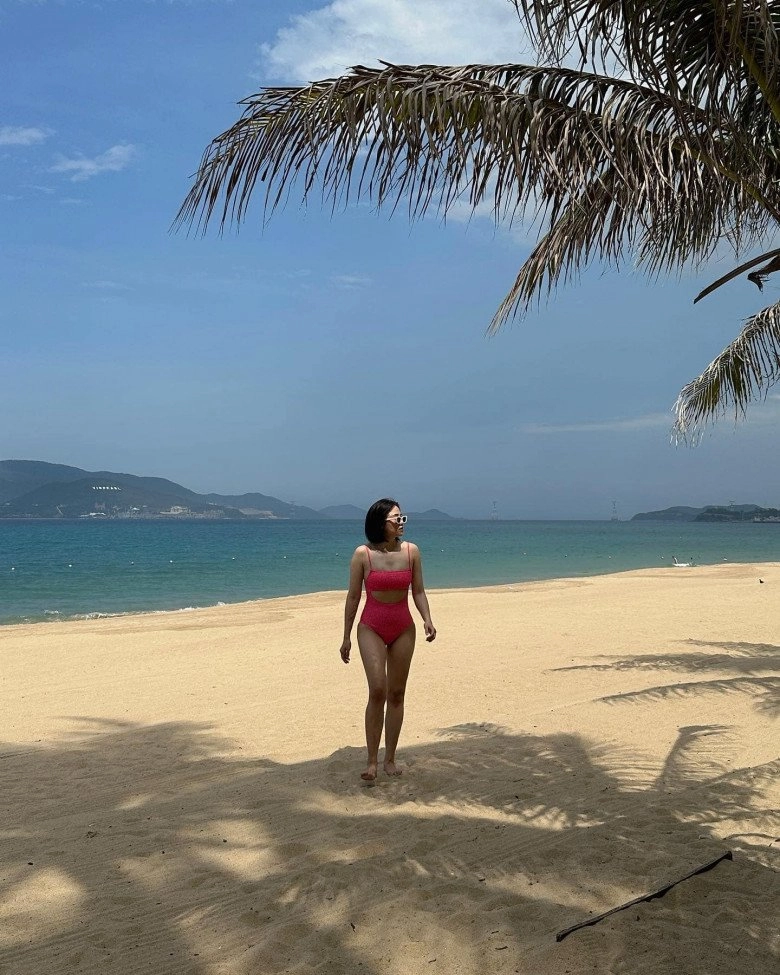 Hot girl hà thành lấy thiếu gia tập đoàn may mặc mải làm phó nháy cho con mặc bikini suýt lộ nhược điểm mẹ bỉm - 15