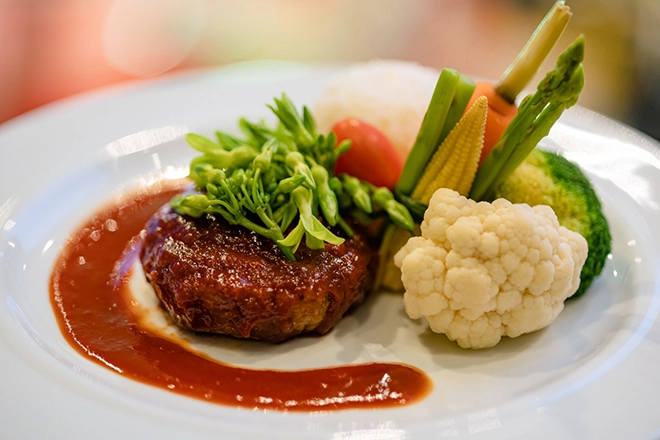 Nhà máy sản xuất hamburg steak đầu tiên tại việt nam chính thức đi vào hoạt động - 2