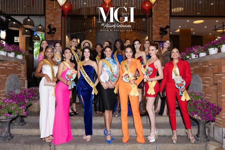 Buồn của miss grand international 2023 dàn mỹ nhân 1000 máu liên tục té ngã trổ tài khó catwalk để tỏa sáng - 11