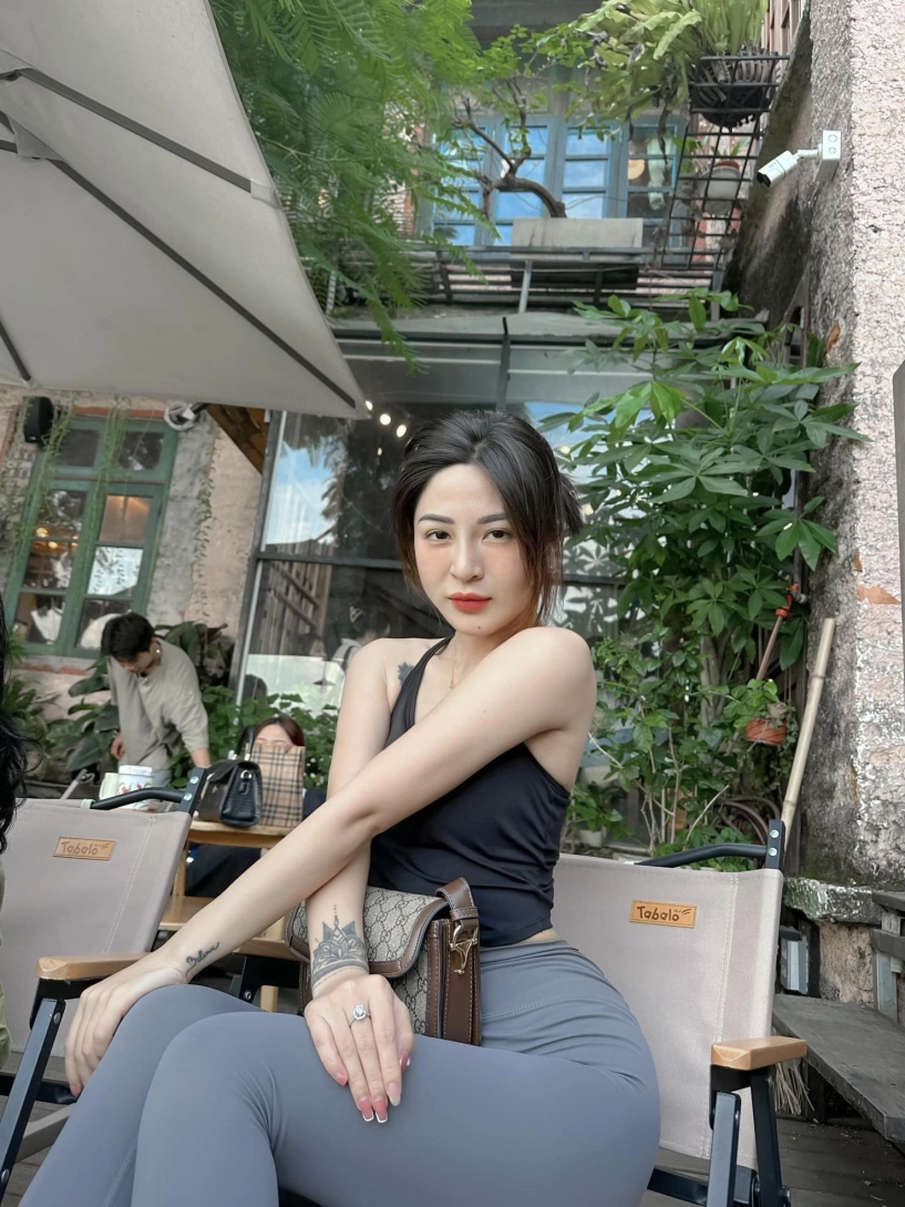 Gặp gỡ hotgirl làng võ mặt búp bê nhưng đường cong trập trùng múa côn đẽo dáng mượt như lý tiểu long - 3