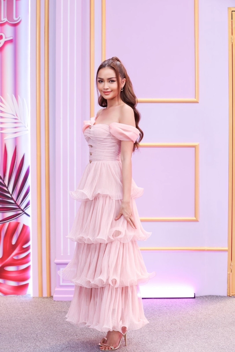 Ngọc châu gầy trơ xương trước thềm hết nhiệm kỳ đắt show thời trang catwalk khác xưa thấy rõ - 7