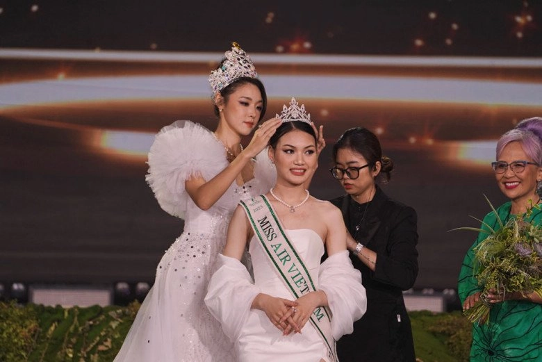 Nhan sắc miss earth việt nam 2023 đỗ thị lan anh - 12