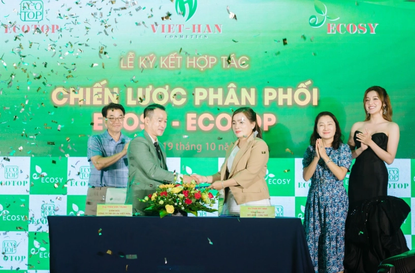 Theo chân á hậu huyền my khám phá dòng sản phẩm mới thương hiệu ecosy - ecotop - 4