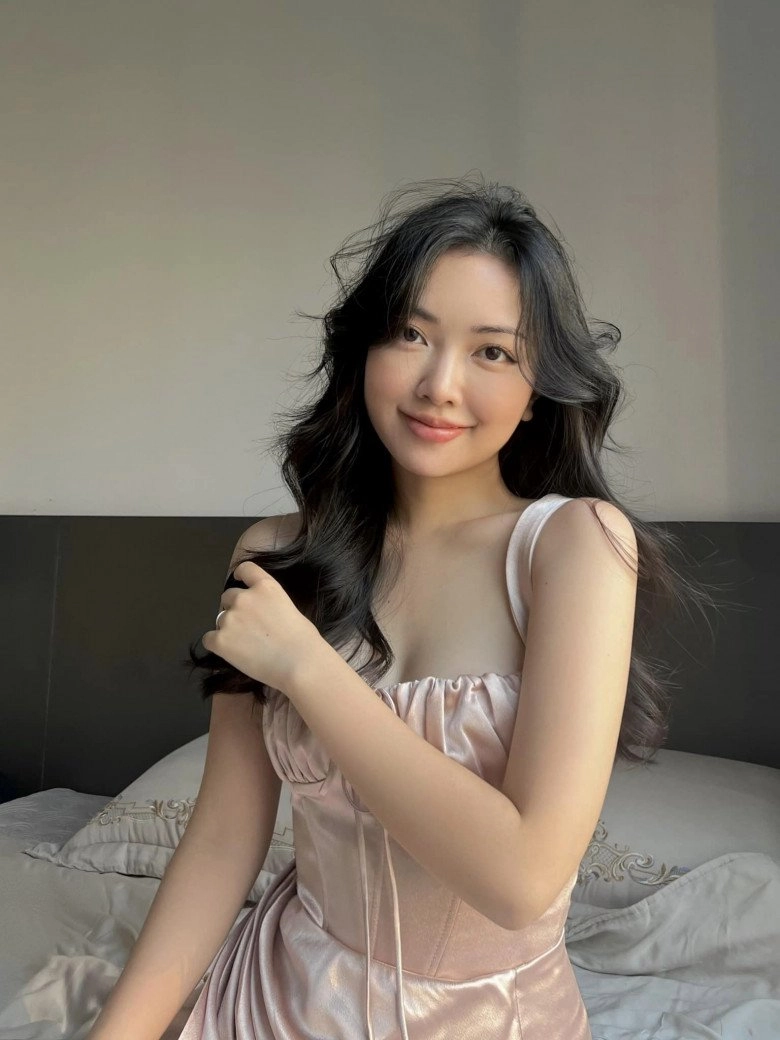 Vợ hot girl hà đức chinh mặt hoa da phấn nhan sắc uy tín đánh bại cam thường - 5