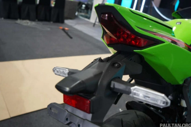 Chi tiết kawasaki ninja zx-25r 2023 ra mắt tại malaysia với 2 phiên bản - 5