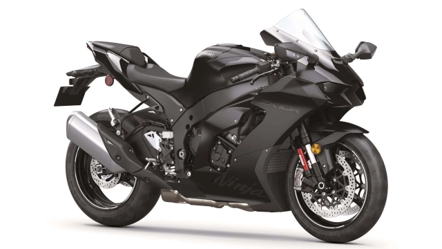 Kawasaki ra mắt ninja zx-10r và z900 2024 - 2