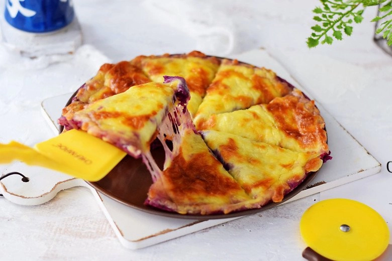 Nhà còn củ khoai lang tím đem làm bánh pizza ai cũng ngạc nhiên nhìn thành phẩm cho ngay 100 điểm không có nhưng - 9