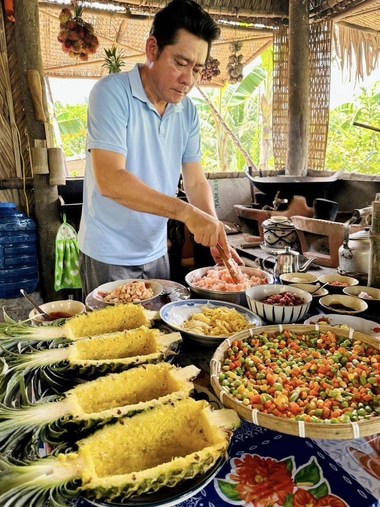 Tài tử về vườn huỳnh anh tuấn đăng mâm cơm đầy màu sắc tự khen câu lạ đồ ăn bữa nay đẹp trai quá - 20