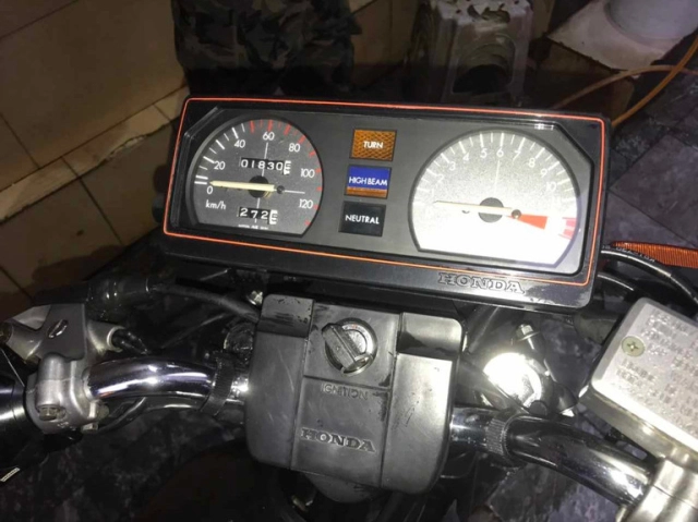 Cận cảnh chiếc honda cb125t 30 năm tuổi nguyên zin còn luôn hoá đơn mua xe - 2