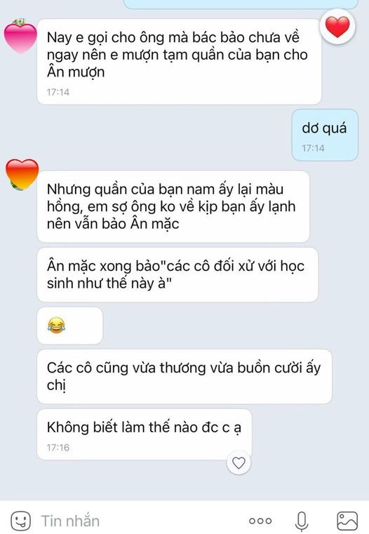 Được cô giáo mượn quần của bạn thay cho bé trai lớp 1nói một câu khiến côđứng hình lập tức nhắn tin cho mẹ - 2