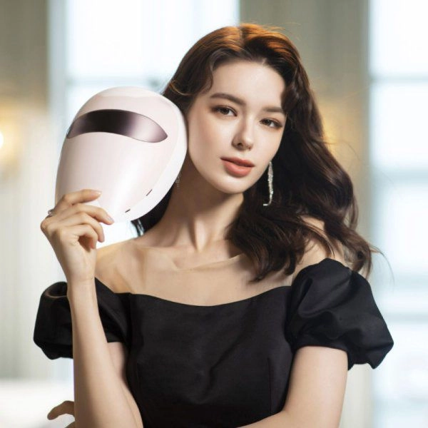 Dưỡng da bằng chiếc mặt nạ như người máy hội mỹ nhân từ á sang âu chống già tăng sinh collagen cho da - 9