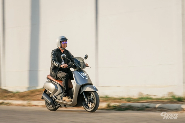 Gemma 125 2024 ăn đứt honda scoopy nhờ vào ngoại hình đậm chất cuốn hút - 14