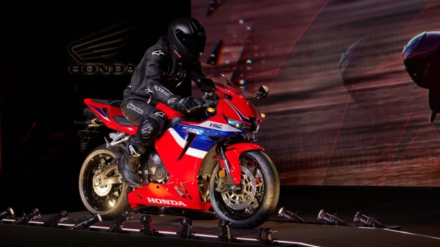 Honda cbr600rr sắp quay trở lại sau 6 năm gián đoạn - 1