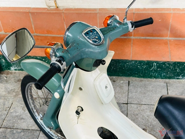 Honda cub 50 đời 1979 giá hơn 100 triệu của dân chơi hà thành - 4