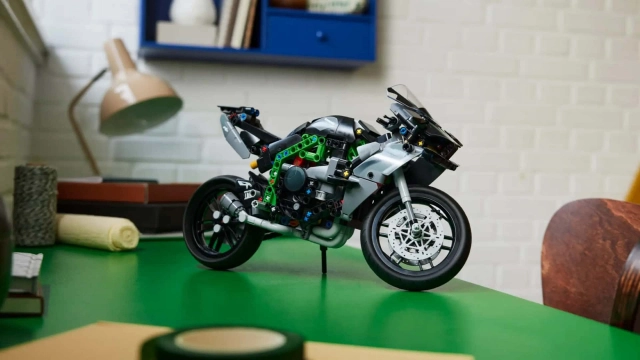 Kawasaki ninja h2r phiên bản lego có giá dưới 100 usd - 3