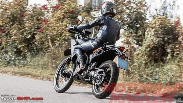 Ktm 390 adventure 2025 bất ngờ lộ diện với dàn chân 21-19 inch đậm chất rally hơn - 3