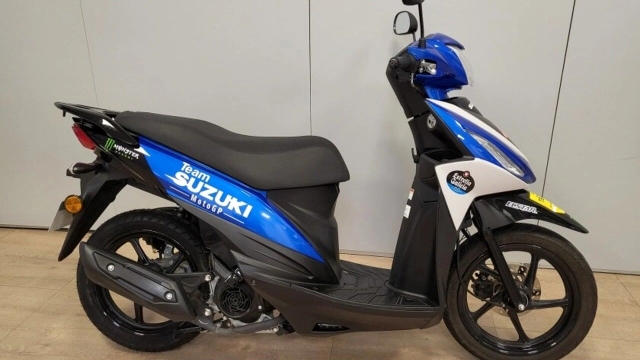 Suzuki giúp đỡ trẻ em ung thư bằng cách đấu giá xe tay ga sử dụng trong motogp - 7