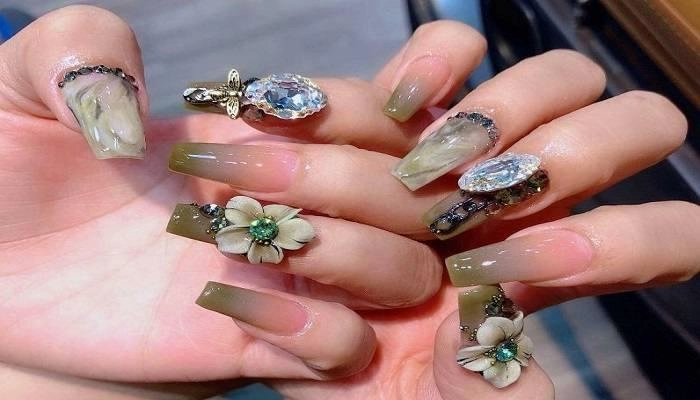 Tổng hợp những mẫu nail tay nail chân đơn giản giá cả phải chăng - 2