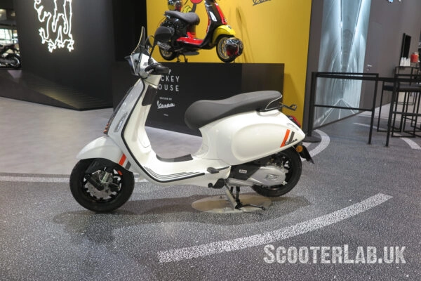 Vespa sprint s 2024 chính thức lộ diện với 7 trang bị mới thay đổi diện mạo lẫn hiệu năng - 7