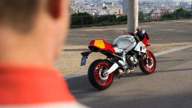 Yamaha xsr900 gp 2024 ngay lập tức thắp lửa trong lòng người hâm mộ xe đua motogp - 15