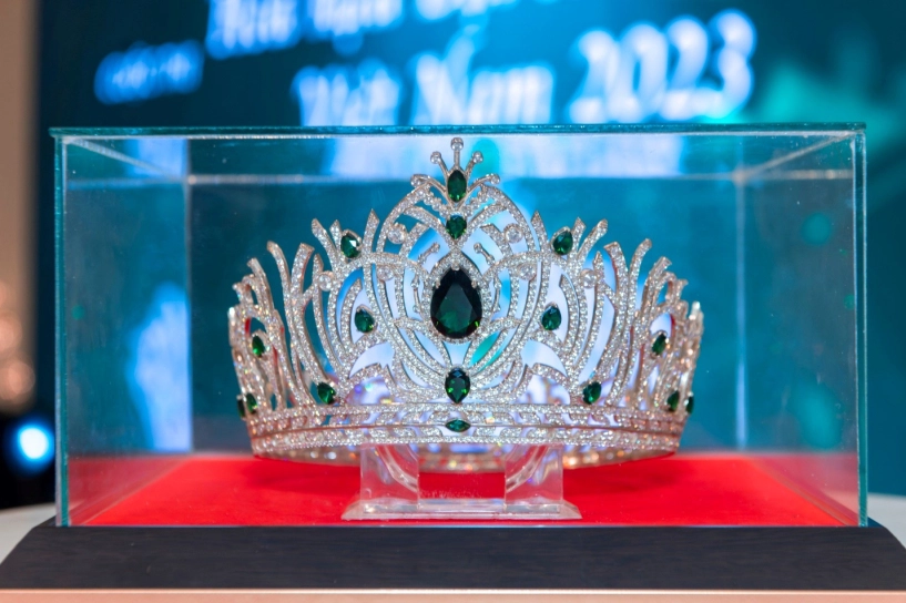 Công bố ba chiếc vương miện hoa hậu đại sứ du lịch việt nam trị giá hơn 5 tỷ đồng - 1