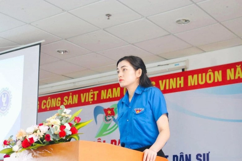 Người đẹp 2k từng lọt top 15 hoa hậu nay đi nhập ngũ đẹp trong veo tỏa sáng giữa dàn nam nhân - 3