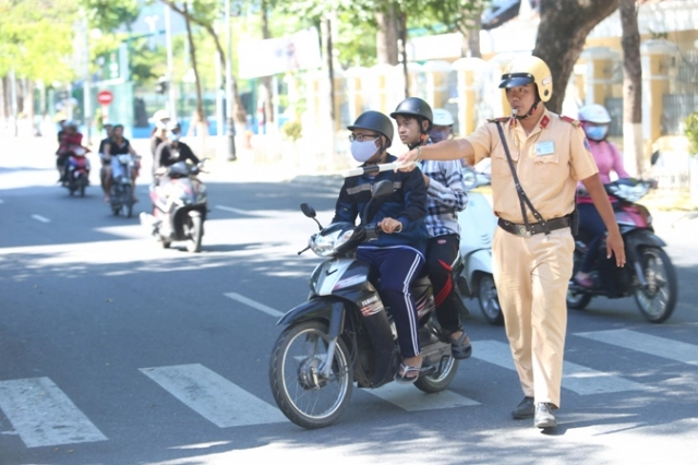 35 lỗi vi phạm khi chạy xe máy ai cũng mắc phải và cái kết trả giá bằng tiền mặt - 1