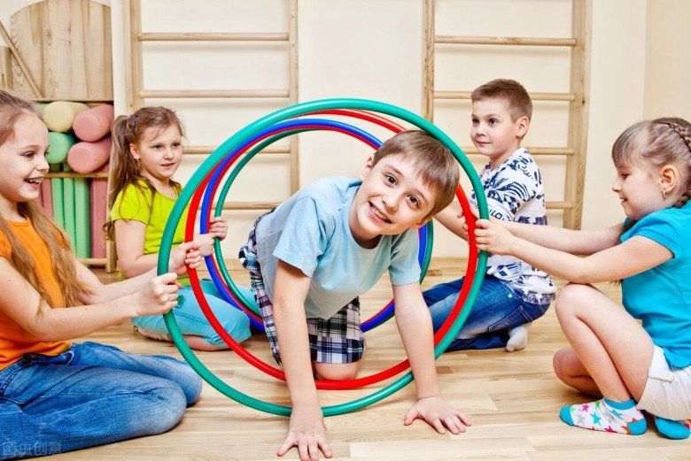 6 loại trò chơi rèn luyện kỹ năng cho trẻ tự kỷ tại nhà - 1