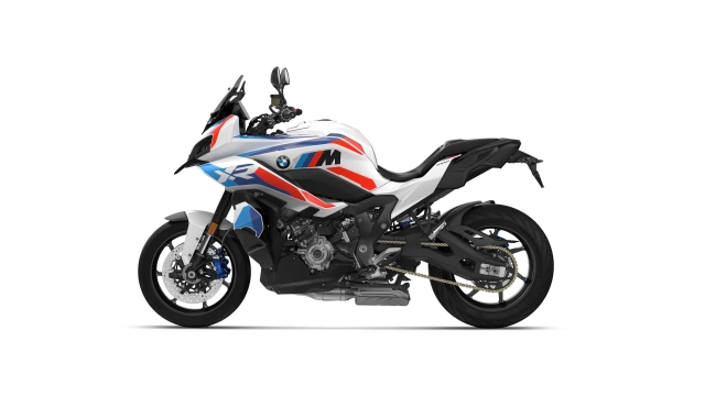 Bmw m1000xr 2024 trình làng với công suất 201 mã lực tính năng và vật liệu cao cấp hàng đầu - 13