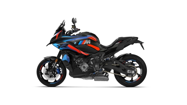 Bmw m1000xr 2024 trình làng với công suất 201 mã lực tính năng và vật liệu cao cấp hàng đầu - 14