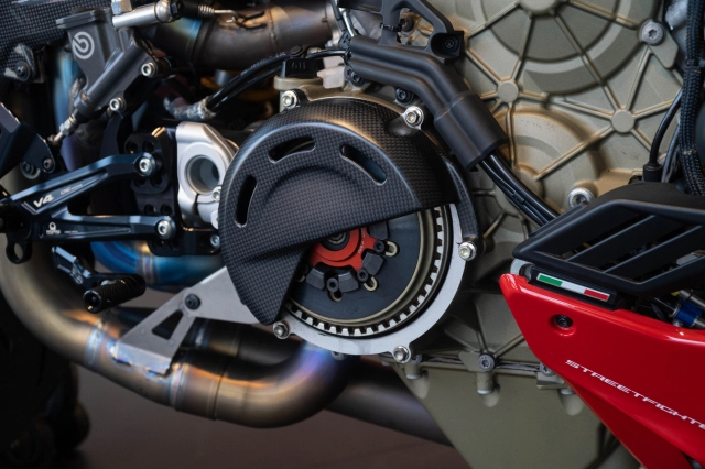 Ducati streetfighter v4 s độ gần 2 tỷ đồng của biker việt sở hữu 4 chữ ký đắt giá - 20