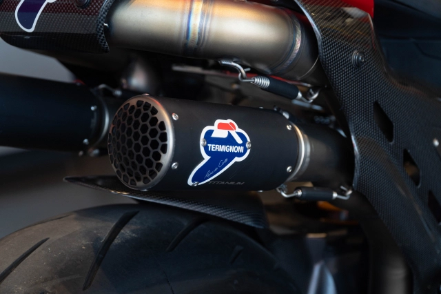 Ducati streetfighter v4 s độ gần 2 tỷ đồng của biker việt sở hữu 4 chữ ký đắt giá - 26
