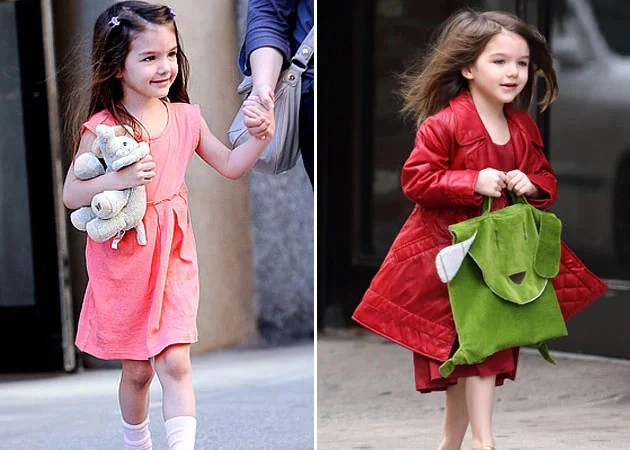 Hết mê mặc cá tính suri cruise bắt trend mặc váy hoa xinh đẹp rạng ngời qua ảnh chụp vội - 1