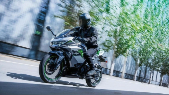 Kawasaki ninja e-1 và z e-1 chính thức ra mắt - 4